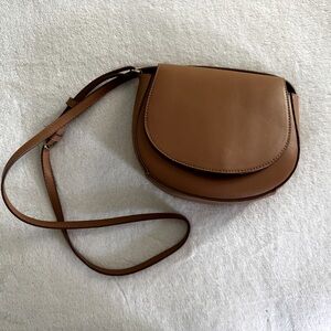 Caramel Saddle Purse